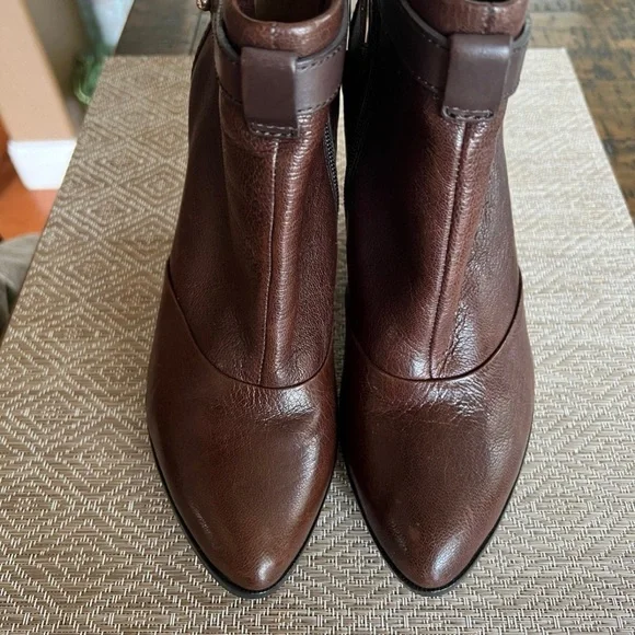 Brown Leather Wedge Ankle Boots Beautiful Brown Coach Booties - Picture 2 of 9